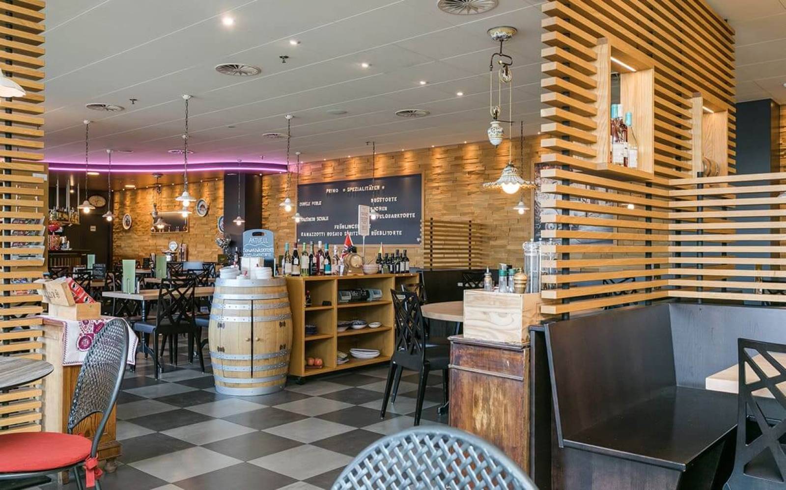 Primo Restaurant